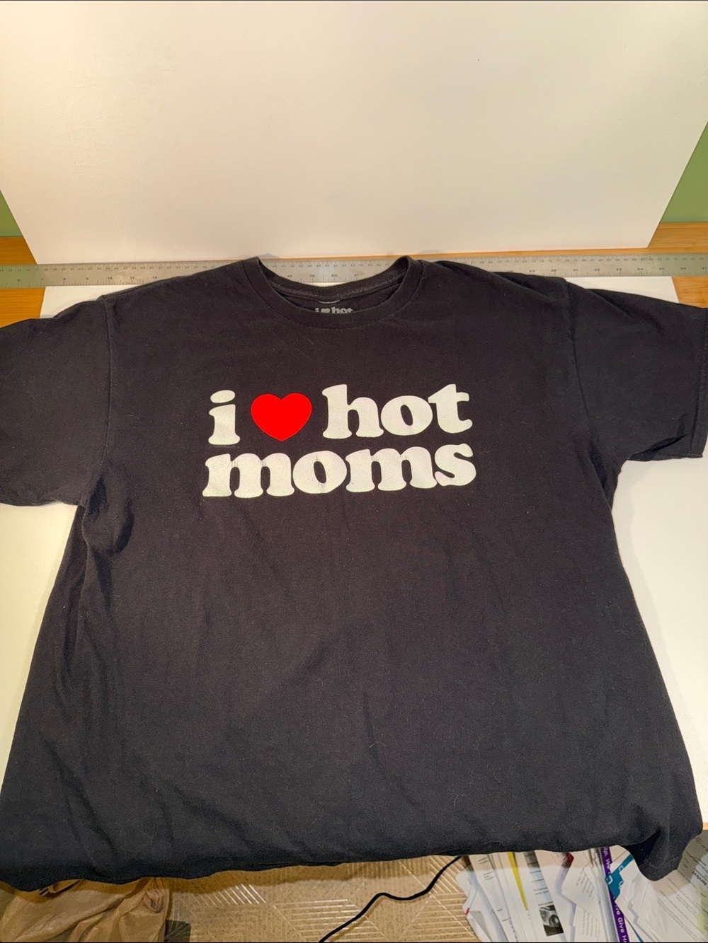 Novelty Black Graphic Tee with Red Heart "I Love Hot Moms" - Picture 2 of 6